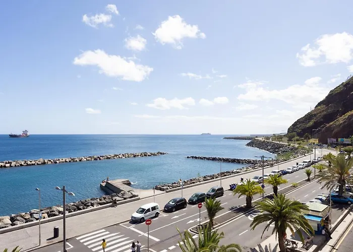 Home2book Sea Front Teresitas 5 * San Andrés